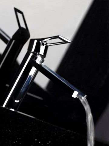 GESSI RIFLESSI E TRASPARENZE BAGNO