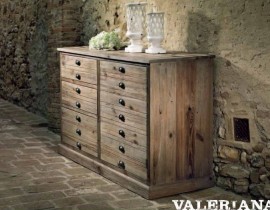 OLD WOOD COMMODE VALERIANA