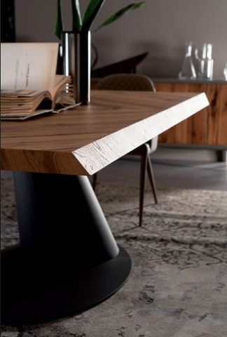 OZZIO TABLE THOR