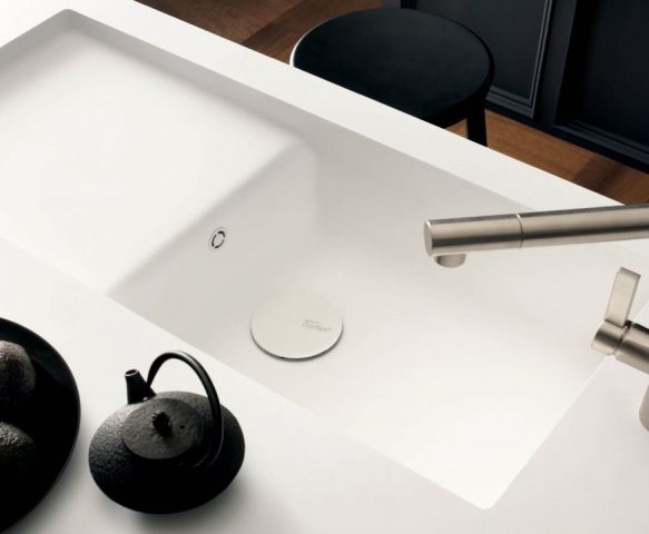 CORIAN DUPONT LAVELLI CUCINA