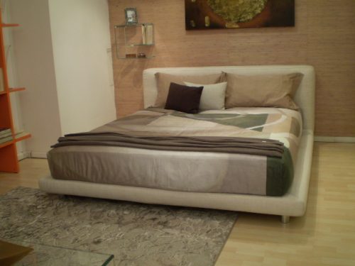 Featured image of post Letto Mandarine Flou / Il letto mandarine sommier flou è una delle più esclusive soluzioni della firma, specialista del riposo, capace di assicurare comfort, funzionalità e un design unico.